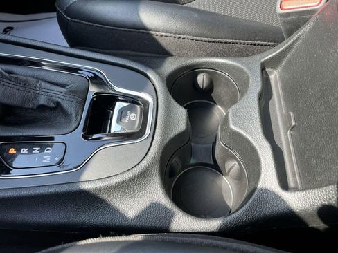 Used 2023 Jeep Cherokee Altitude Lux image 34