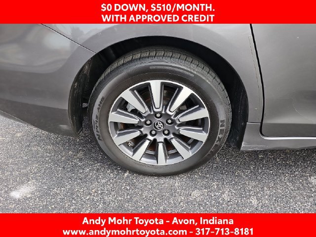 Used 2018 Toyota Sienna Limited FWD image 22