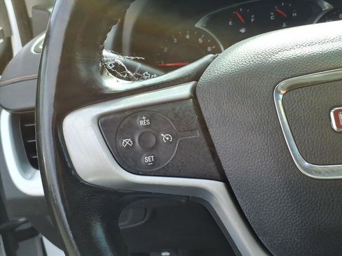 Used 2019 GMC Terrain SLE w/ LPO, Cargo Package image 17