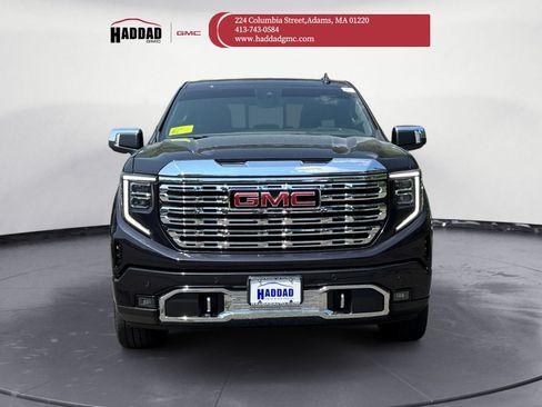 Used 2022 GMC Sierra 1500 Denali w/ Denali Reserve Package AWD/4WD image 2
