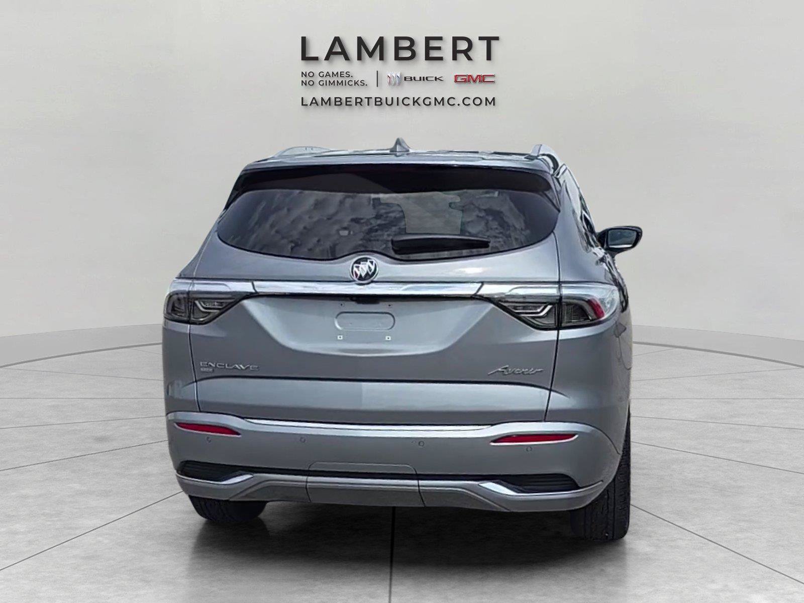 Used 2024 Buick Enclave Avenir w/ Avenir Technology Package AWD/4WD image 4