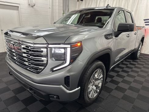 Used 2023 GMC Sierra 1500 Elevation AWD/4WD image 4