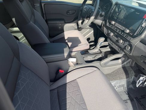 New 2026 Nissan Frontier SV w/ SV Convenience Package RWD image 11