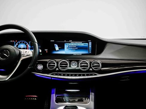 Used 2020 Mercedes-Benz S 560 Sedan image 13