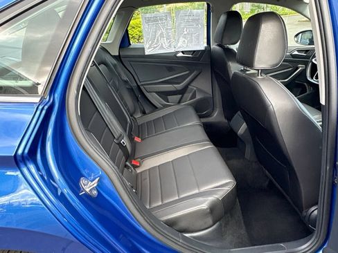 Used 2024 Volkswagen Jetta SE FWD image 25
