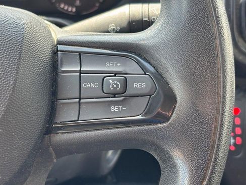 Used 2023 RAM ProMaster 2500 w/ Convenience Group image 19