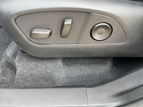 Used 2026 Buick Enclave Sport Touring w/ Super Cruise Package image 10