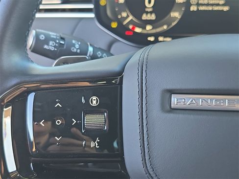 Certified 2024 Land Rover Range Rover Sport Dynamic SE image 18
