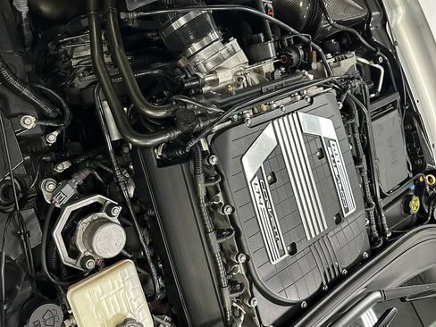 Used 2016 Chevrolet Corvette Z06 w/ 3LZ Preferred Equipment Group image 42