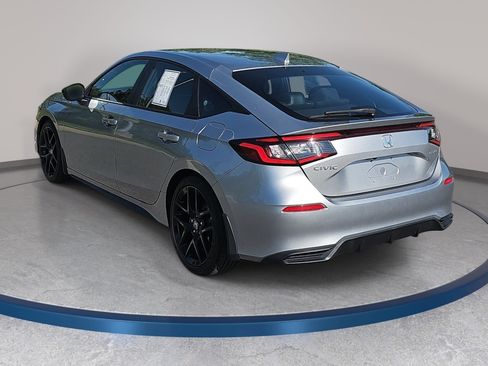 Used 2023 Honda Civic Sport image 8