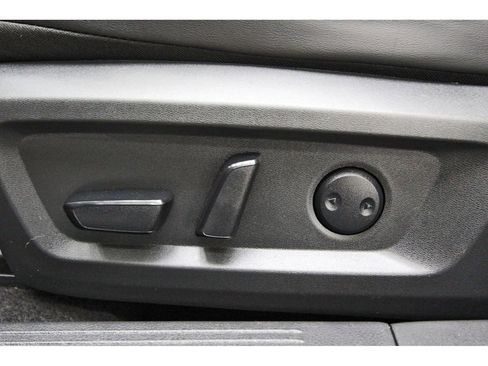Used 2023 Nissan Rogue SV w/ SV Premium B Package FWD image 28