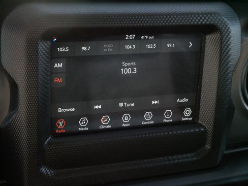 Used 2022 Jeep Wrangler Unlimited Sport image 23