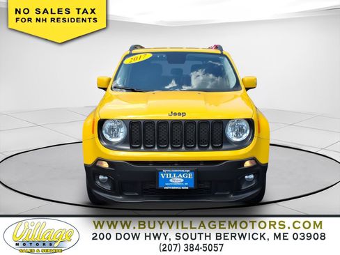 Used 2017 Jeep Renegade Altitude AWD/4WD image 2