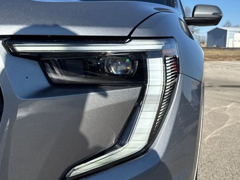 New 2026 GMC Acadia Denali w/ Super Cruise Package image 10