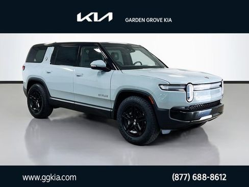 Used 2025 Rivian R1S Adventure image 1