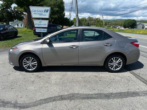 Used 2014 Toyota Corolla LE FWD image 6