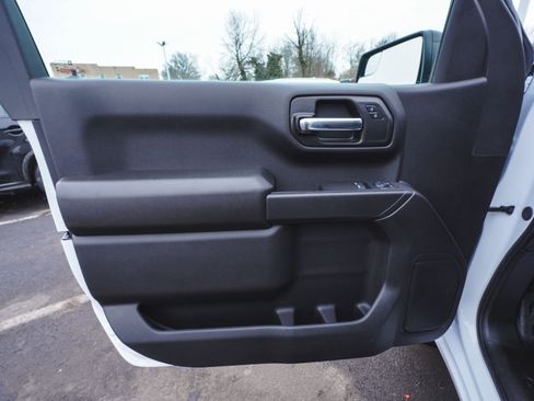 Used 2025 Chevrolet Silverado 1500 W/T w/ WT Value Package image 9