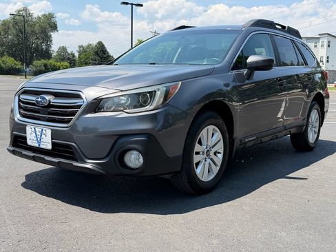 Used 2018 Subaru Outback 2.5i Premium AWD/4WD image 10