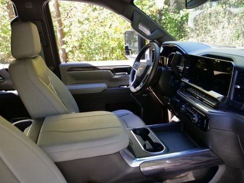 Used 2024 Chevrolet Silverado 3500 LTZ w/ LTZ Plus Package image 48