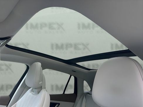 Used 2023 Mercedes-Benz EQE 500 4MATIC SUV w/ Exclusive Trim Package image 11