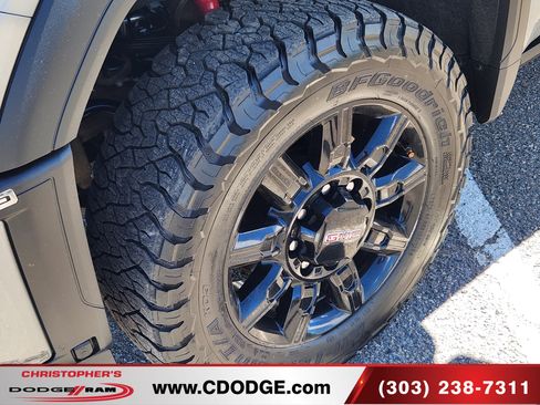 Used 2024 GMC Sierra 2500 AT4 w/ AT4 Premium Plus Package AWD/4WD image 25
