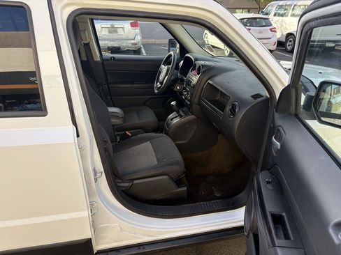 Used 2017 Jeep Patriot Sport w/ Power Value Group image 23