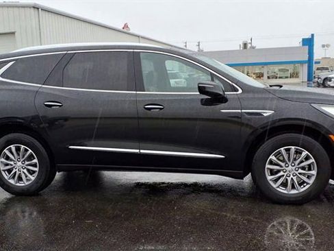 Used 2023 Buick Enclave Essence w/ LPO, Floor Liner Package image 9