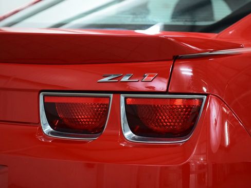 Used 2012 Chevrolet Camaro ZL1 RWD image 23