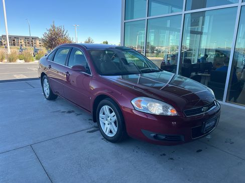 Used 2007 Chevrolet Impala LT FWD image 4