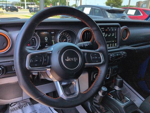 Used 2023 Jeep Gladiator Mojave w/ Trailer Tow Package AWD/4WD image 13