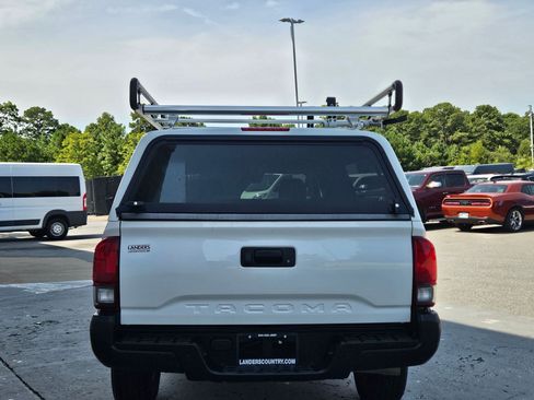 Used 2023 Toyota Tacoma SR RWD image 6