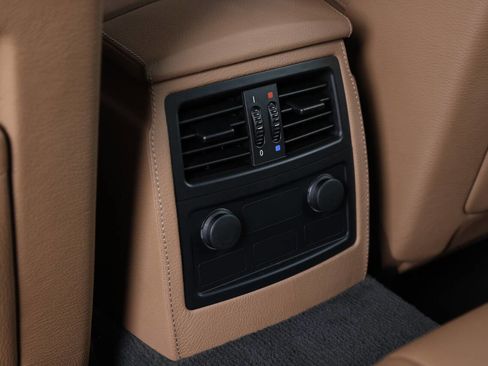 Used 2006 BMW M5 image 72