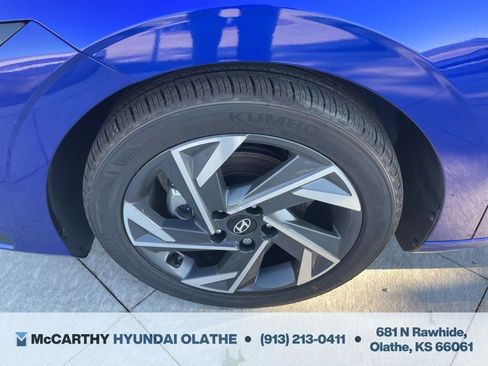 Certified 2025 Hyundai Elantra Sport FWD image 16