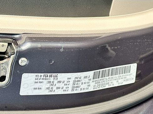 Used 2020 Chrysler Pacifica Touring-L Plus w/ Advanced Safetytec Group image 34