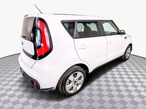Used 2018 Kia Soul Base image 8