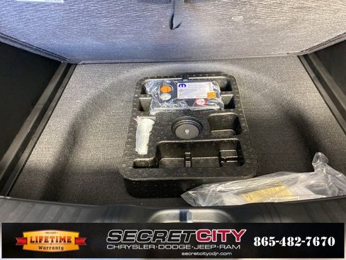 New 2026 Jeep Compass Latitude image 31