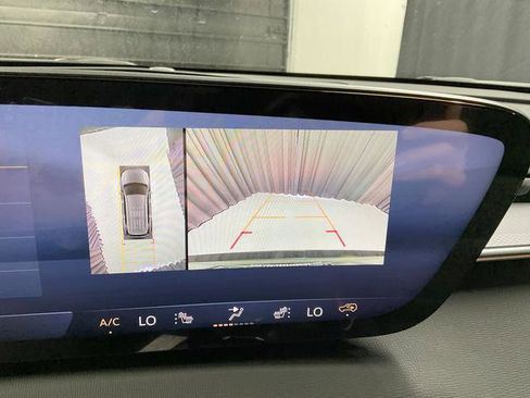 New 2026 Buick Enclave Sport Touring image 17