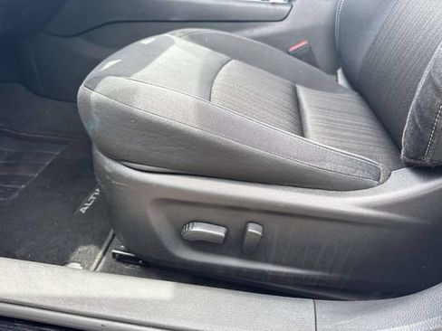 Used 2025 Nissan Altima 2.5 SV FWD image 51