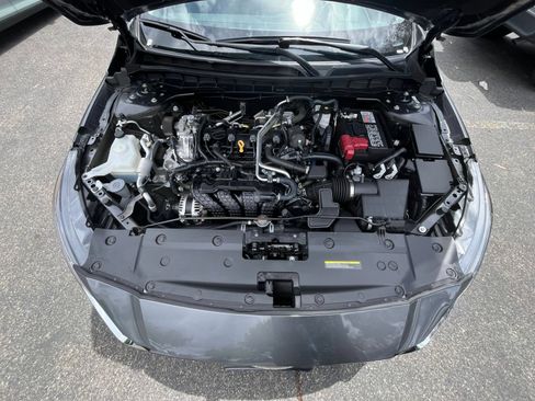 Used 2025 Nissan Altima 2.5 SV FWD image 27