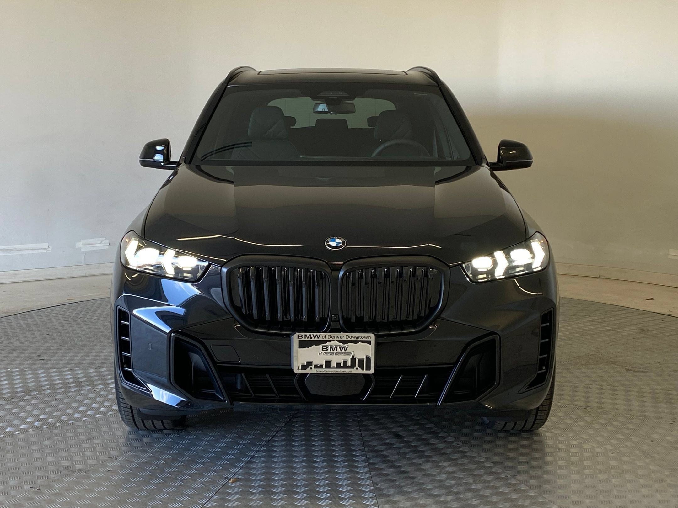Used 2026 BMW X5 xDrive40i w/ M Sport Package AWD/4WD image 6