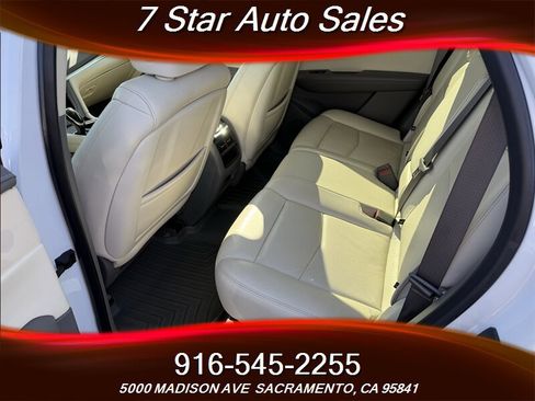 Used 2019 Cadillac XT5 Premium Luxury AWD/4WD image 18
