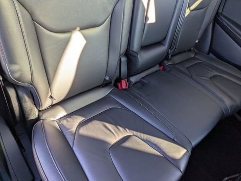 Certified 2022 Ford Edge Titanium w/ Class II Trailer Tow Package image 38