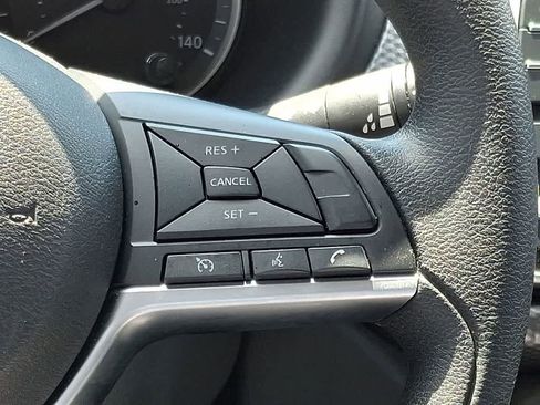 Used 2020 Nissan Kicks SV FWD image 21