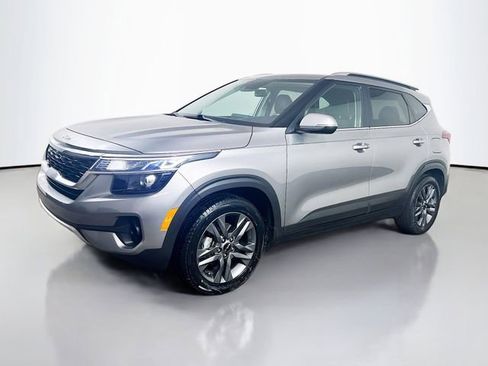 Used 2023 Kia Seltos S FWD image 5