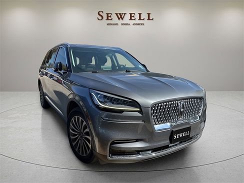 Certified 2023 Lincoln Aviator Reserve w/ Elements Package Plus image 2