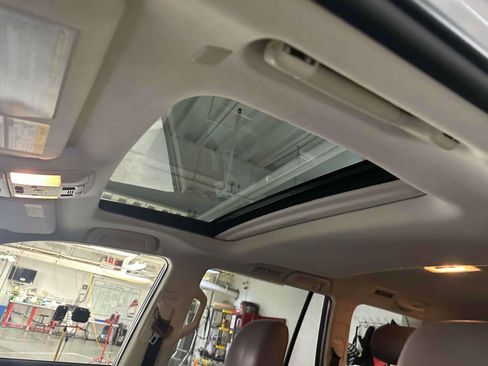 Used 2021 Lexus GX 460 Premium image 17