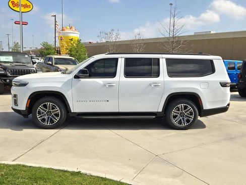 New 2026 Jeep Grand Wagoneer L 4WD image 2