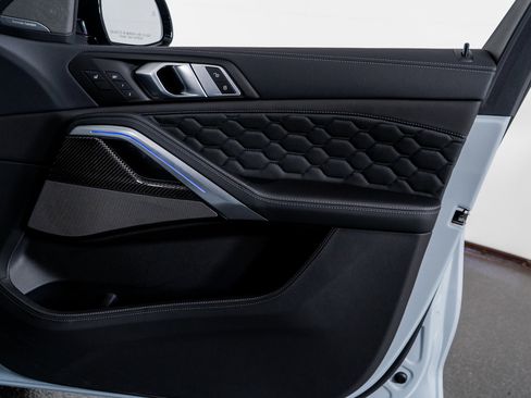 Used 2025 BMW X6 M Competition w/ Executive Package image 49