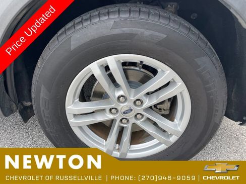 Used 2020 Ford Explorer XLT w/ Equipment Group 202A RWD image 47