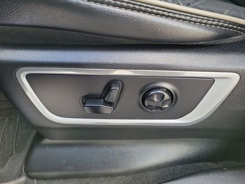 Used 2020 RAM 1500 Laramie image 19